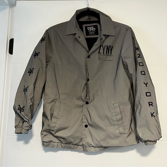 Zoo York | Unisex Wind Breaker - Picture 2 of 14